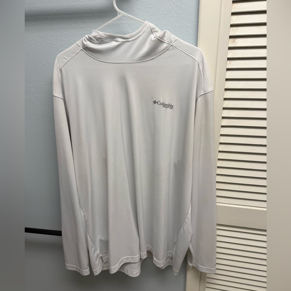 Columbia Soft Gray Pullover